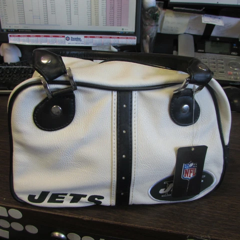 NEW YORK JETS - WHITE WITH BLACK TRIM - LOGO PURSE - MINT Cover