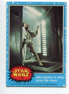 1977 Topps Star Wars #43 Luke bereitet sich darauf vor, über die Kluft zu schwingen - Bild 1 von 1