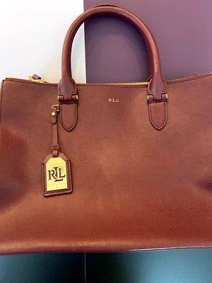 Bolso de Mano Ralph Lauren RLL Borgoña con Herrajes Dorados -- Excelente, Envío Rápido Foto 1 de 4