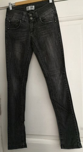 Foto 1 di 4
