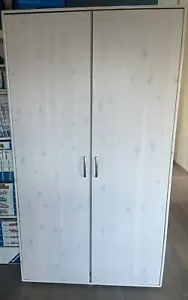 Flexa Kleiderschrank weiß 2 türig Kleiderstangen Einlegeböden Boden Pax - Bild 1 von 5