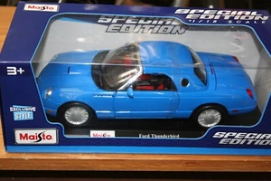 Maisto 1:18 Edición Especial Ford Thunderbird Azul Diecast Modelo Coche SIN ABRIR En Caja - Imagen 1 de 8