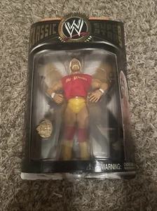WWE CLASSIC SUPERSTARS HULK HOGAN - Picture 1 of 5