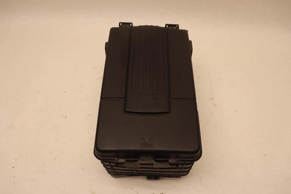 2009-2017 VOLKSWAGEN VW TIGUAN BATTERY TRAY BOX HOLDER SUPPORT COVER OEM - Image 1 of 4