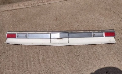 1974 1975 OLDSMOBILE CUTLASS S, CUTLASS Tail Finish Panel Rear - Image 1 of 4