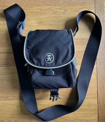 Crumpler Snauros Black Camera Bag - Image 1 of 4
