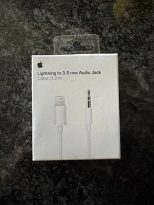 ✅Apple Lightning to 3.5 mm Audio Cable (1.2m) (A1879) NEW/SEALED - SHIPS NOW!!! - Picture 1 of 2