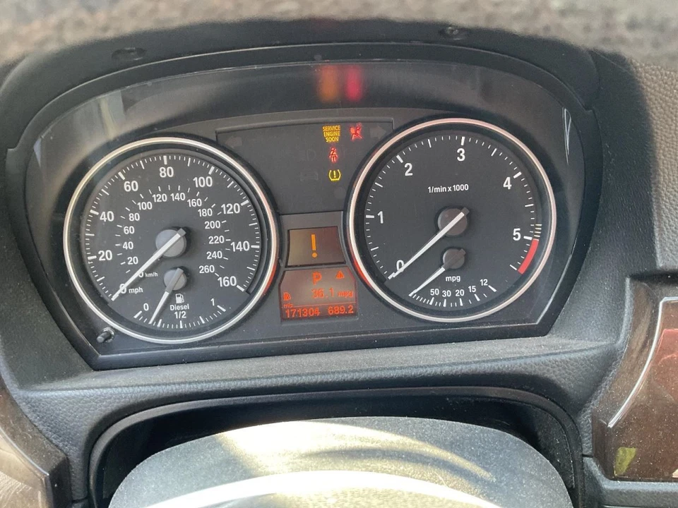 Velocímetro Sedan MPH Thru 2/11 compatível com 09-11 BMW 335i 4983714 - Imagem 1 de 1