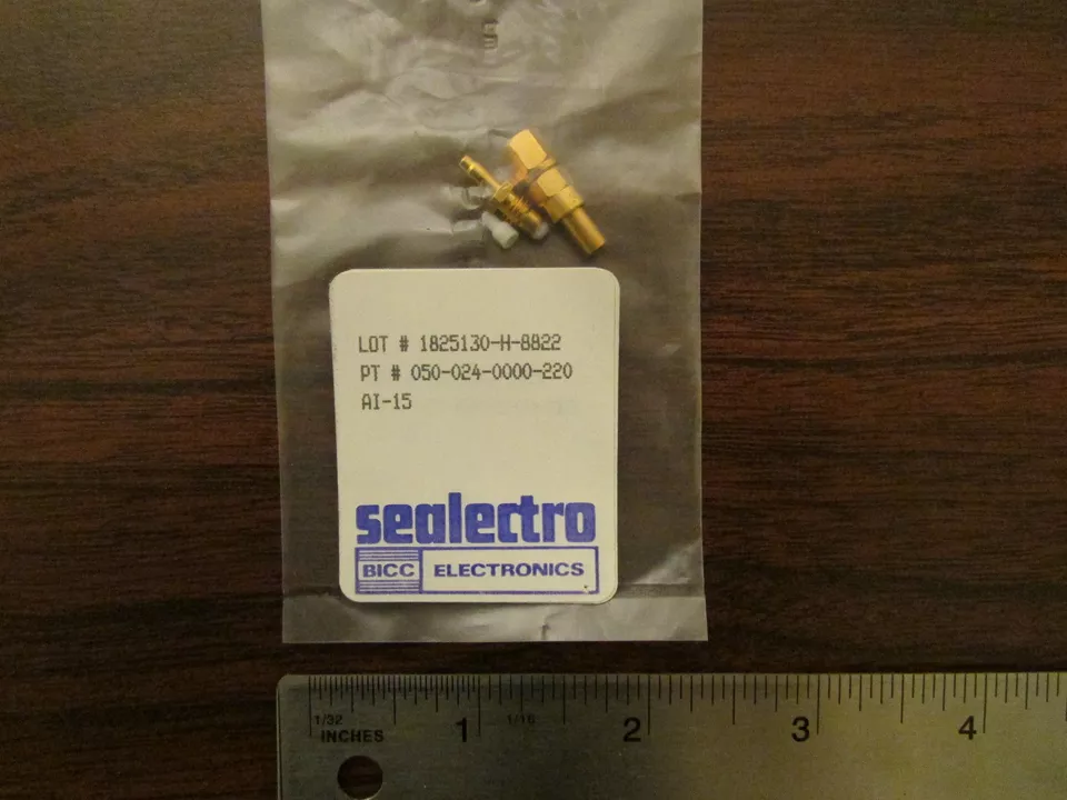 Sealectro 050-024-0000-220 Coaxial RF Connector SMC New - Image 1 of 1