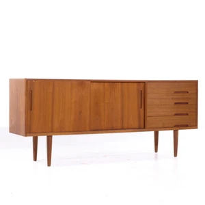 Omann Jun Style Mid Century Danish Teak Credenza - Picture 1 of 10