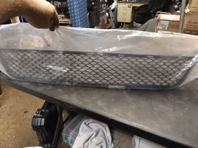 PARAGOLPES CENTRAL RADIADOR INFERIOR REJILLA ORIGINAL!!! KIA SPORTAGE 2009-2010 865611F500 Foto 1 de 4