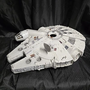 2004 Hasbro Star Wars Original Trilogie Millennium Falcon funktioniert unvollständig - Bild 1 von 9