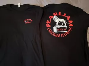 PEARL JAM SHIRT SIZE LARGE CHICAGO ILLINOIS EVENT TEE LION - Picture 1 of 6