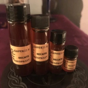 Hecate Oil, (Thelemic God Form Oil), 1 dram, Handmade and Hand Charged - Picture 1 of 5