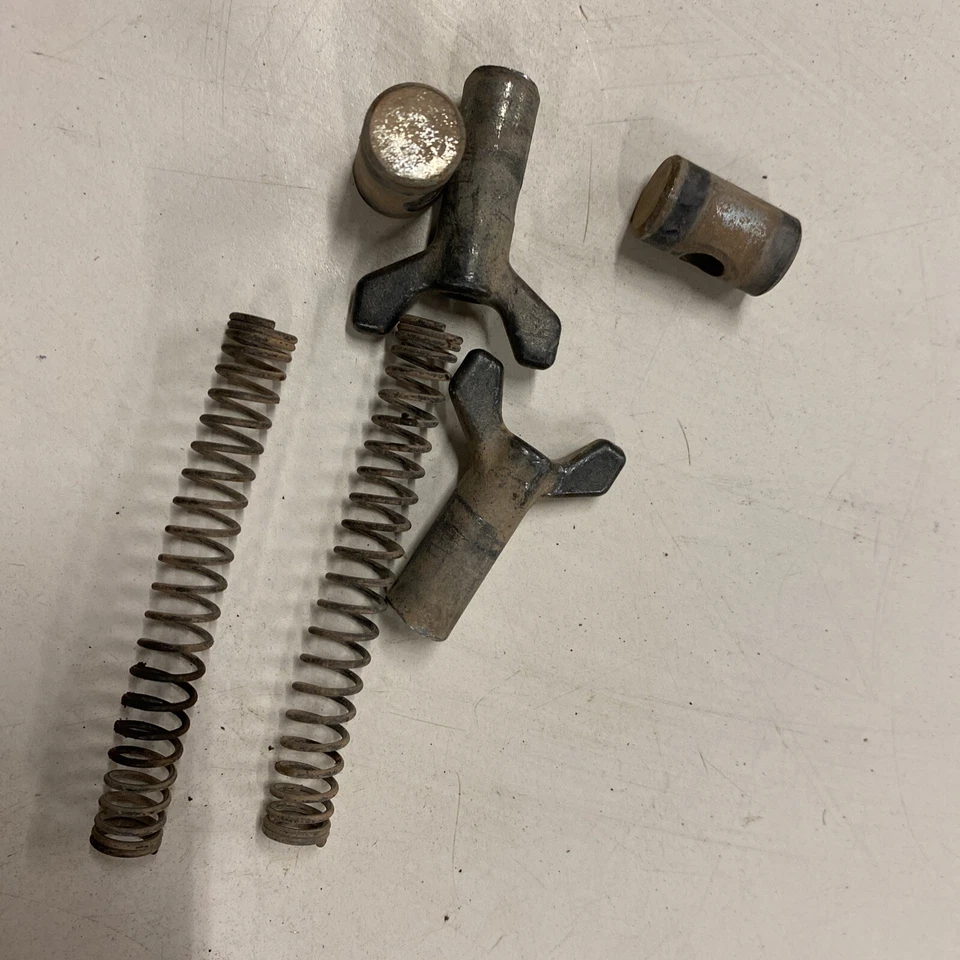 HONDA FOURTRAX TRX 250 1985-1986 Big Red 250 Sx tuercas de ajuste de freno traseras Foto 1 de 1