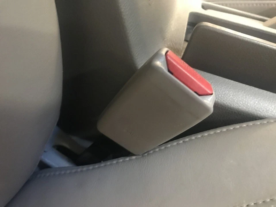 Seat Belt Front Bucket Driver Buckle Fits 04-08 MAXIMA 2623746 Foto 1 de 1