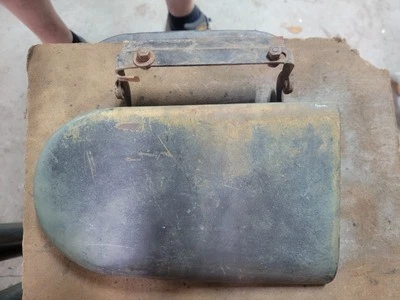 1948 年至 1950 年福特卡车手套盒 F1 F2 f3 F4 f5 F6 带铰链和葡萄酒 — 第 1/4 张图片