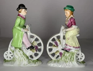 Vintage Paar viktorianische Porzellanfiguren Paar auf Fahrrädern 6,25 Zoll handbemalt - Bild 1 von 13