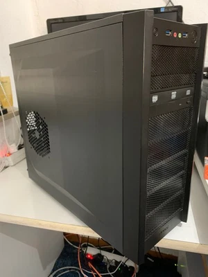 Gamer Arbeits PC Fujitsu CELSIUS W410 3 Festplatten i7 8x 3.4 GHz Windows 11 Pro - Bild 1 von 4