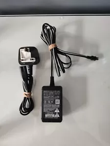 Original Sony Ladegerät AC-L200 mit UK Stromkabel - getestet - Bild 1 von 3