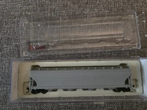 Atlas N Scale ACF 4 Bsy Centerflow Covered Hopper Undecorated - Picture 1 of 1