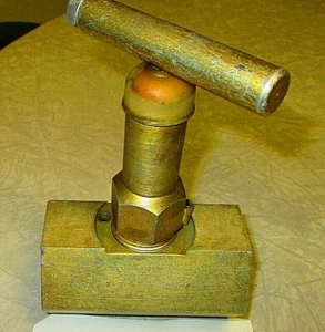 Needle Valve | ANDERSON-GREENWOOD H1C-6 2-4081-1 | 3/4" FNPT Thread | 6000 psi - Picture 1 of 11