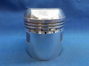 Honda 13103-369-000. Pistón OEM. .50os. Se adapta a Honda CJ360 CB360 CL360. - Imagen 1 de 9