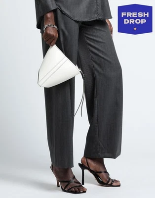 RRP€1873 ALEXANDER McQUEEN Leather Clutch Bag Logo Chain Wrist Strap Zip Closure - Image 1 of 4