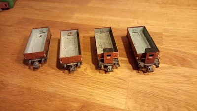 Trix Express H0 4 O-Wagen Blech/Tinplat, 40iger Jahre, DC Analog ohne OVP - Bild 1 von 3