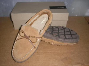 NEW CLARKS TAN LEATHER INDOOR OUTDOOR SLIPPERS SIZE 11 - Picture 1 of 7