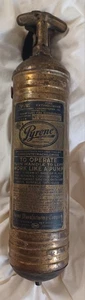 Vintage antiker Messing Pyrenäen Herstellung Feuerlöscher mit Wandhalterung LEER! - Bild 1 von 10