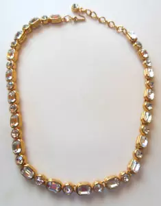 Vintage Signed MONET Gold-tone Crystal/Rhinestone Necklace 17.5" - Picture 1 of 4