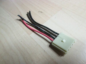 Ford Delphi Connector w/ Wiring for GTD Air Suspension Dump Switch #M274AU - Picture 1 of 8