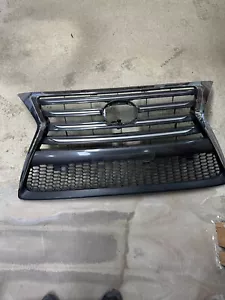2015 Lexus GX460 Grille Assembly - Picture 1 of 5