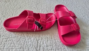 NEW Torrid Hot Pink Rubber Footed Sandal Sorter SZ/11 WW NWOT - Picture 1 of 9