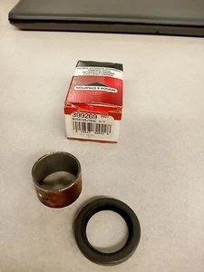 Briggs 399269 Bushing & Seal Kit Genuine OEM Part  - Picture 1 of 1