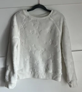 Girl’s Cat & Jack Fluffy White Longsleeve Sleep Top with Star Design Size M (8) - Picture 1 of 5