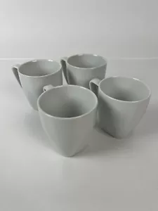 LOT OF 4 VINTAGE DELTA AIRLINES MUGS CUPS WHITE PORCELAIN 0442-07106 - Picture 1 of 12