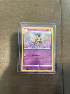 Ribombee 079/203 Evolving Skies Uncommon Pokemon Card Near Mint