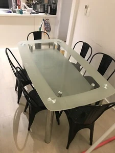 Glass dining table with 6 dining chairs - Picture 1 of 4