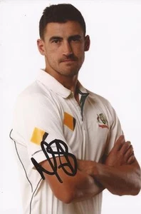 AUSTRALIA: MITCHELL STARC SIGNED 6x4 TEST PORTRAIT PHOTO+COA - Picture 1 of 1