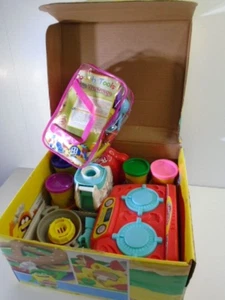 Play-Doh Kitchen Creations Super Chef Lot Set Play Toys w/ Extra Dough Tool Set - Picture 1 of 14