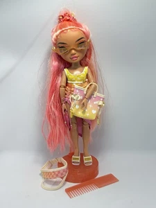Rainbow High Pacific Coast Simone Summers Fashion Doll - Picture 1 of 7