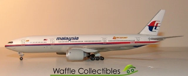 Модель самолета 1:400 Dragon Wings Malaysia B 777-200 9M-MRN 12119 55521 - Изображение 1 из 1
