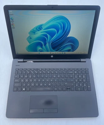 CHEAP WINDOWS 11 LAPTOP - i5  CPU - 8GB RAM -256GB SSD  - FULLY WORKING - Image 1 of 4