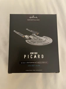 SDCC 2025 SELLO STAR TREK PICARD U.S.S ENTERPRISE NCC-1701-G ADORNO EN MANO - Imagen 1 de 3