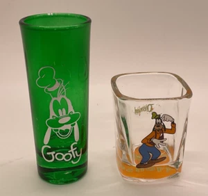 2 Goofy Disney große & kurze Schnapsgläser 4,25” & 2,5” grün klar 90’er - Bild 1 von 3