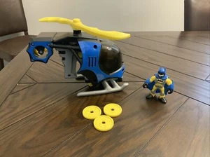 FISHER PRICE IMAGINEXT DC SUPER FRIENDS BATMAN & BATCOPTER PLAYSET USED - Picture 1 of 5
