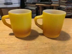 Set of 2 Vintage Glass Anchor Hocking Fire King Yellow/Gold Ombre Stackable Mugs - Picture 1 of 13