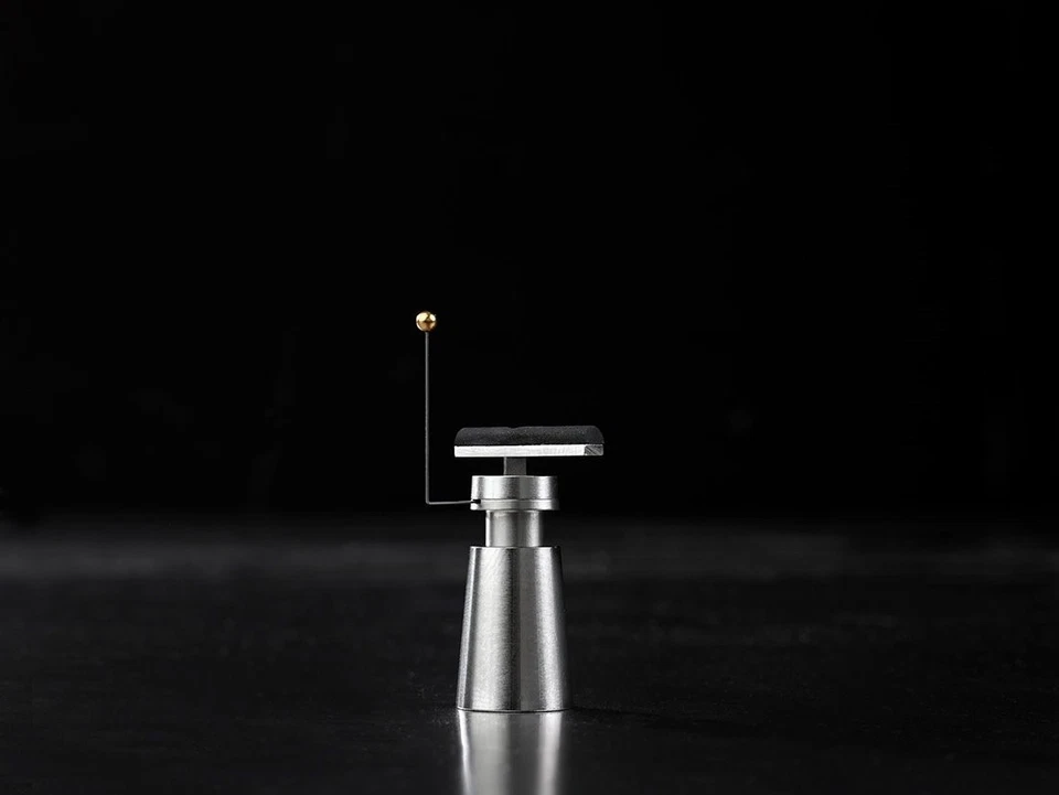 Little Fwend Tonearm Lifter - Low Version - Image 1 of 1